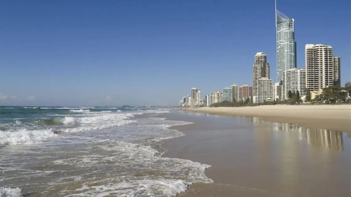 Stunning 2 Bedroom Ocean View Apartment Gold Coast