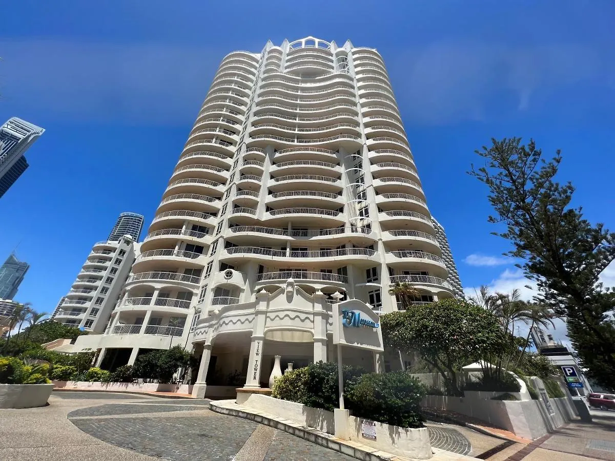 Stunning 2 Bedroom Ocean View Apartment Gold Coast